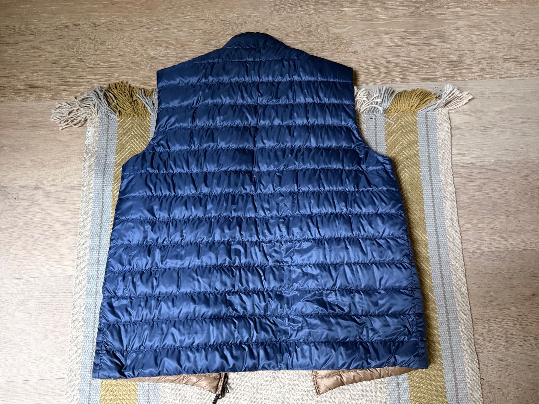 Herno Gilets & Westen: HERNO Wende Stepp-Weste blau beige – Gebraucht aus Oberwil b. Zug von hallihallo12 1