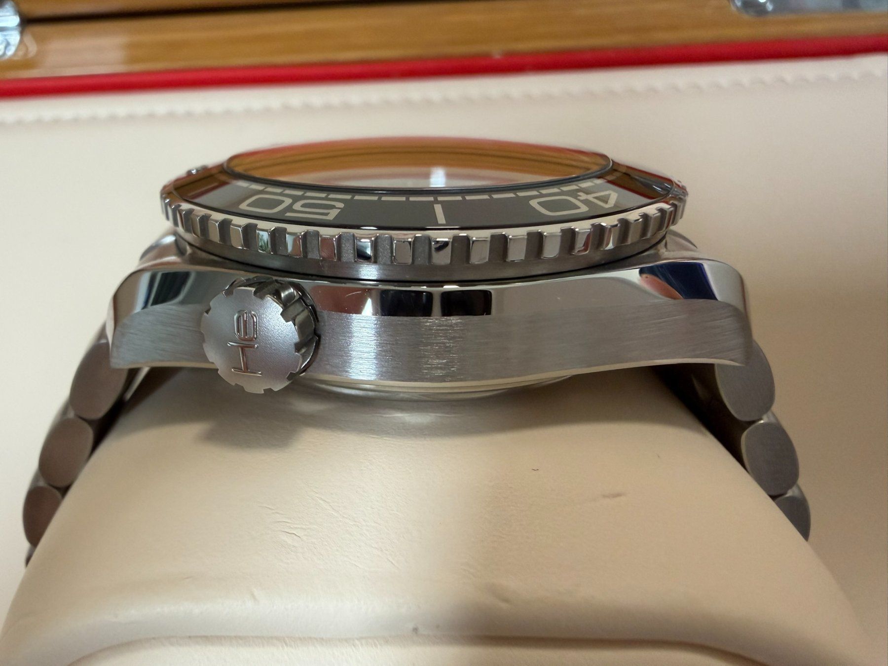 Omega Orologi: SEAMASTER PLANET OCEAN 600M 43,5 mm – Usato da Zeihen venduto da Heidi021 2