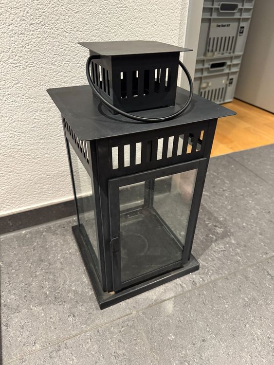 Schwarze Laterne für Blockkerze drinnen/draußen IKEA Borby 1