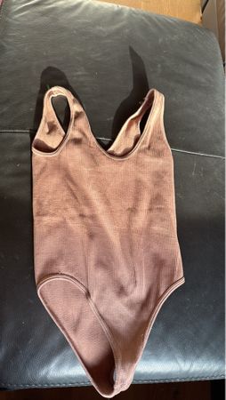 Zara  Ribbed Body, M-L