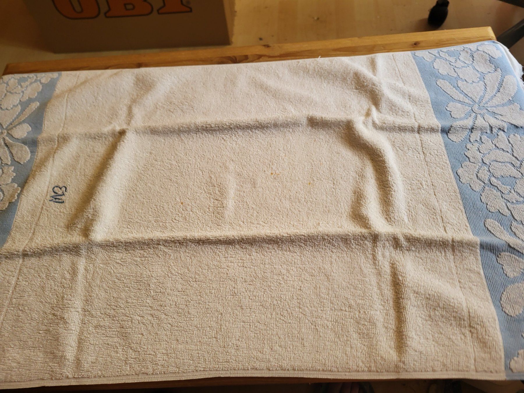 Teli da bagno: 4 Vintage-Frottiertücher – Usato da Guggisberg venduto da Aegertenlehn 6