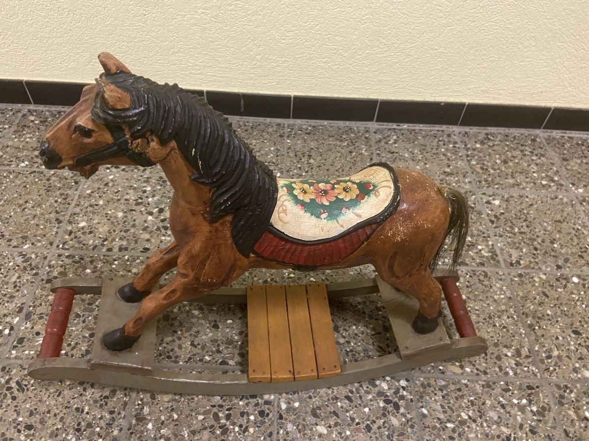 Statuette: Antikes Schaukelpferd aus Holz – Usato da Ostermundigen venduto da bargirl 9