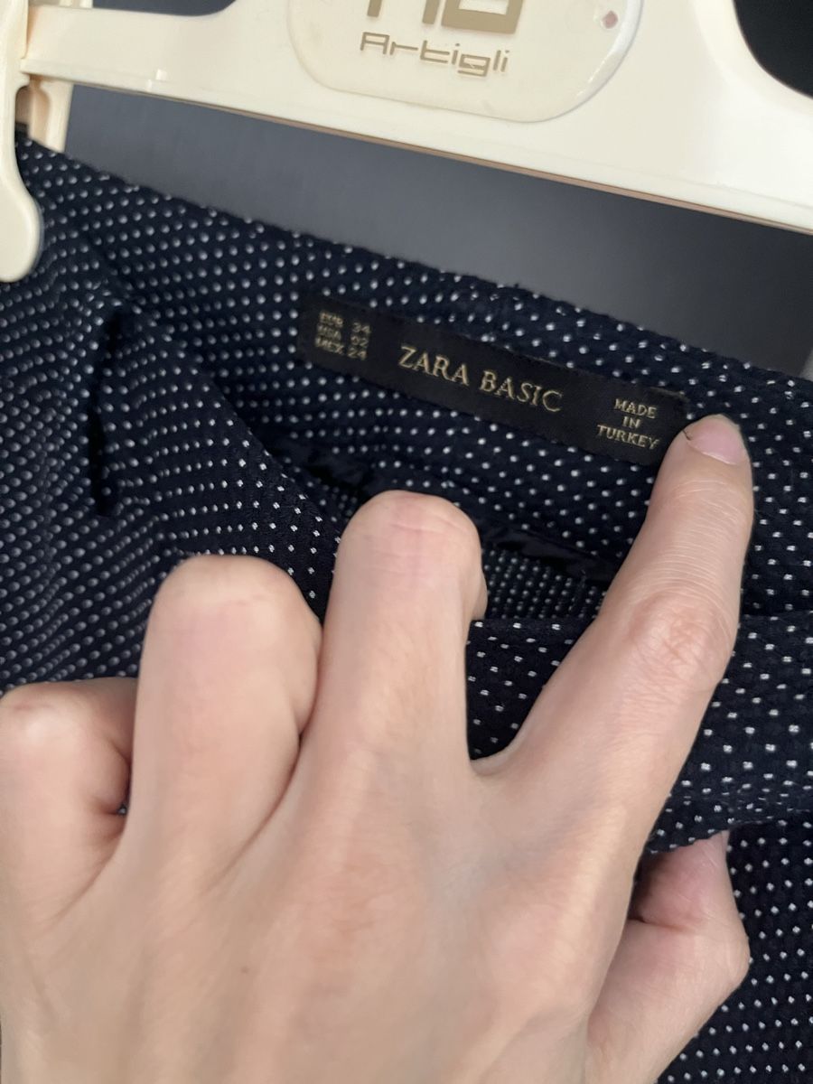 Zara Pantaloni: Pantaloni Zara Basic 34 a micro pois – Nuovo (secondo la descrizione) da Lugano venduto da gil_2xvg 2