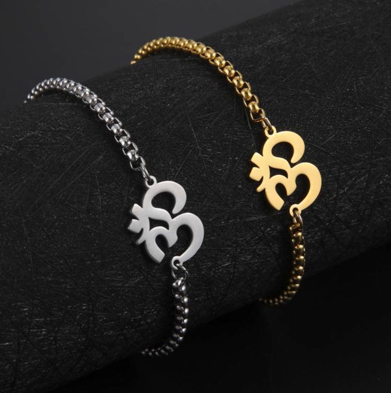 Armbänder & -reifen: Armband OM gold oder Silber (17cm) – Neu und originalverpackt aus Laufen von Bellavitaboom