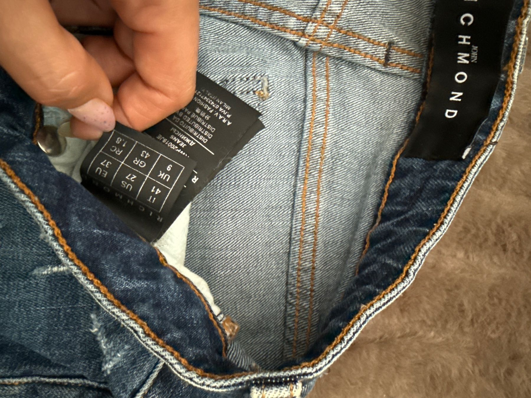 Jeans: Richmond Jeans – Gebraucht aus Schlieren von van_qcj5 2