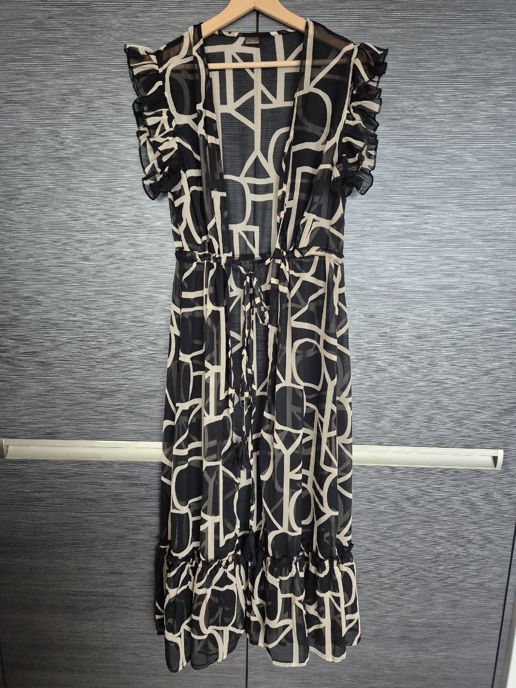 Only Vestiti: Strandkleid von ONLY, Grösse S/M, Schwarz-Beige – Usato da Römerswil LU venduto da cfm_j789