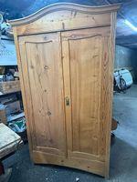Armoire en bois