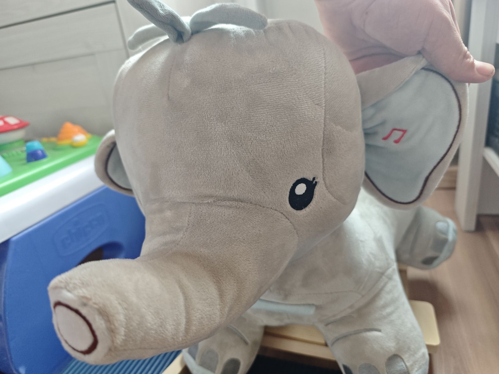 Jouets: Schaukeltier Elefant mit Babysitz – D'occasion à Azmoos par r_2fel 2