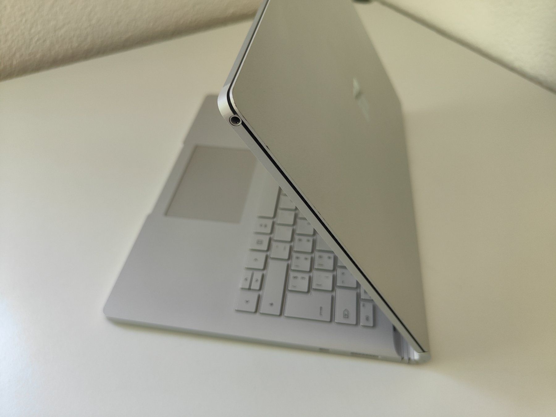 Microsoft Notebooks: Microsoft Surface Book 2 1.90GHz, Win 11 Pro & Office 2024 – Gebraucht aus Winkel von 89Q2DF3 4