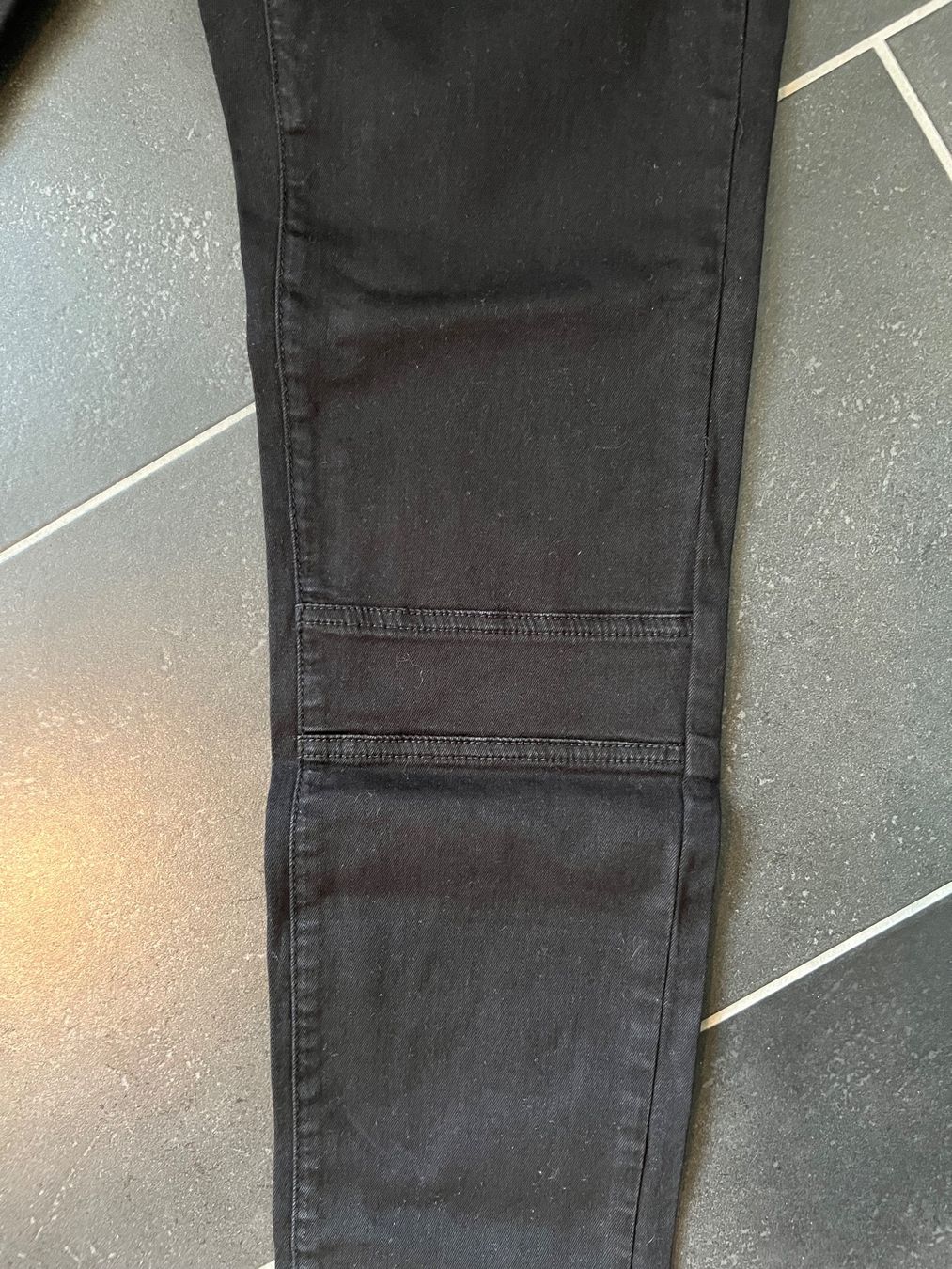 Jeans: Schwarze Denim Hunter Jeans – Nuovo (secondo la descrizione) da Inwil venduto da 27sonnenschein 6