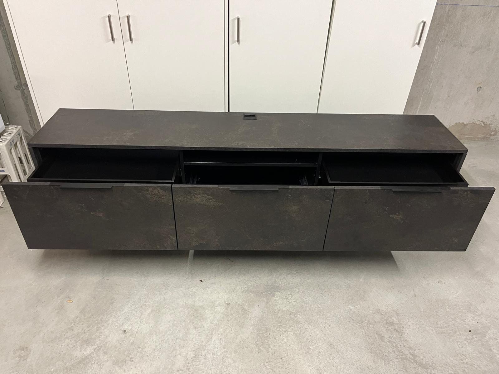 Kommoden: Wunderschönes Sideboardmöbel – Gebraucht aus Mollis von lis_758h 1