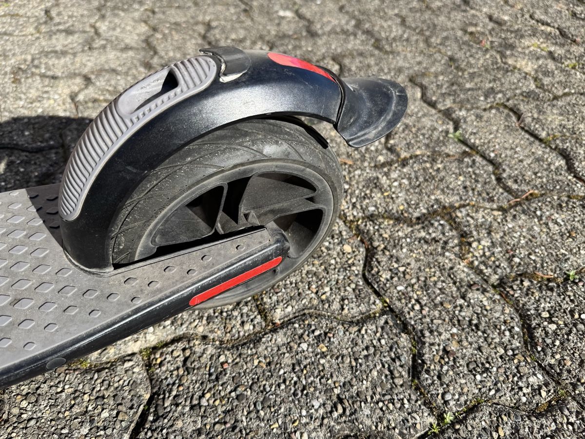 Segway Kickboard: Ninebot ES1 - Neuer 350W Motor, Speedhack möglich – Usato da Unterengstringen venduto da how_9ftb 4
