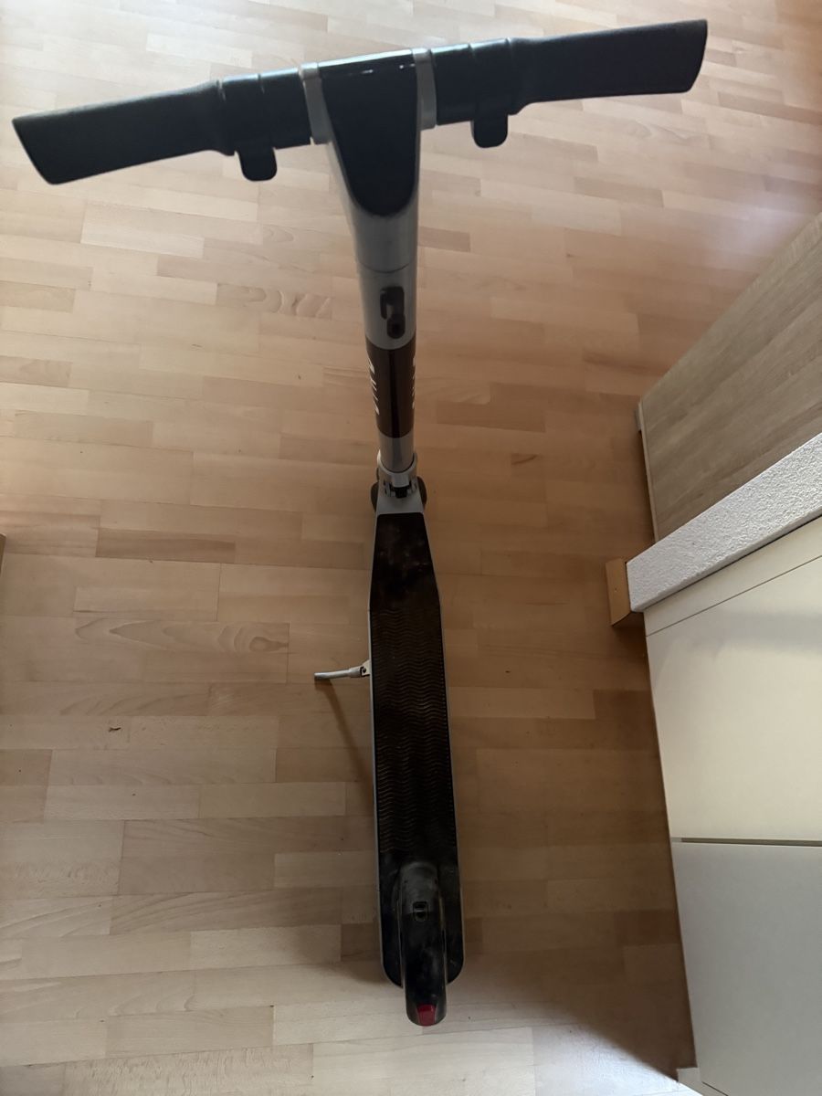 Veicoli elettrici: E-Scooter – Difettoso da Bachenbülach venduto da cov_6f9b 2