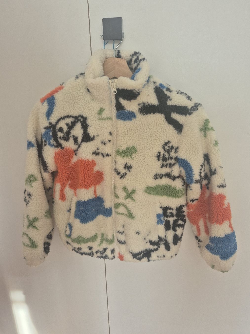 Jacken & Mäntel: Jacke gr.134 – Gebraucht aus Spiez von V.H.K.