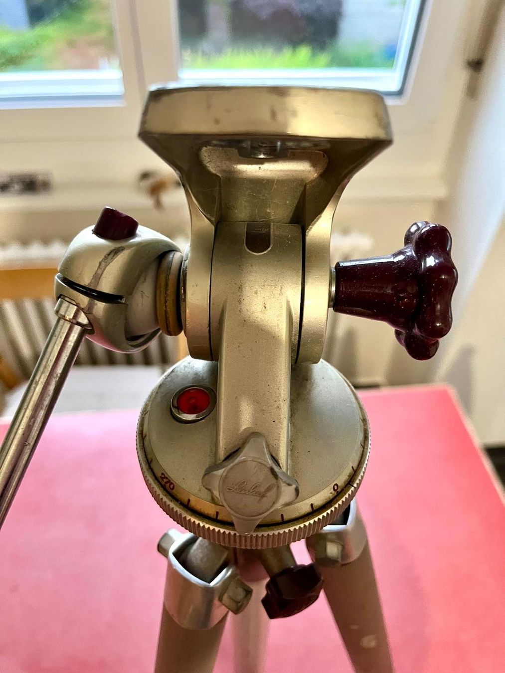 Treppiedi & Teste: VINTAGE KAMERA STATIV – Usato da Basel venduto da rulinfire 4