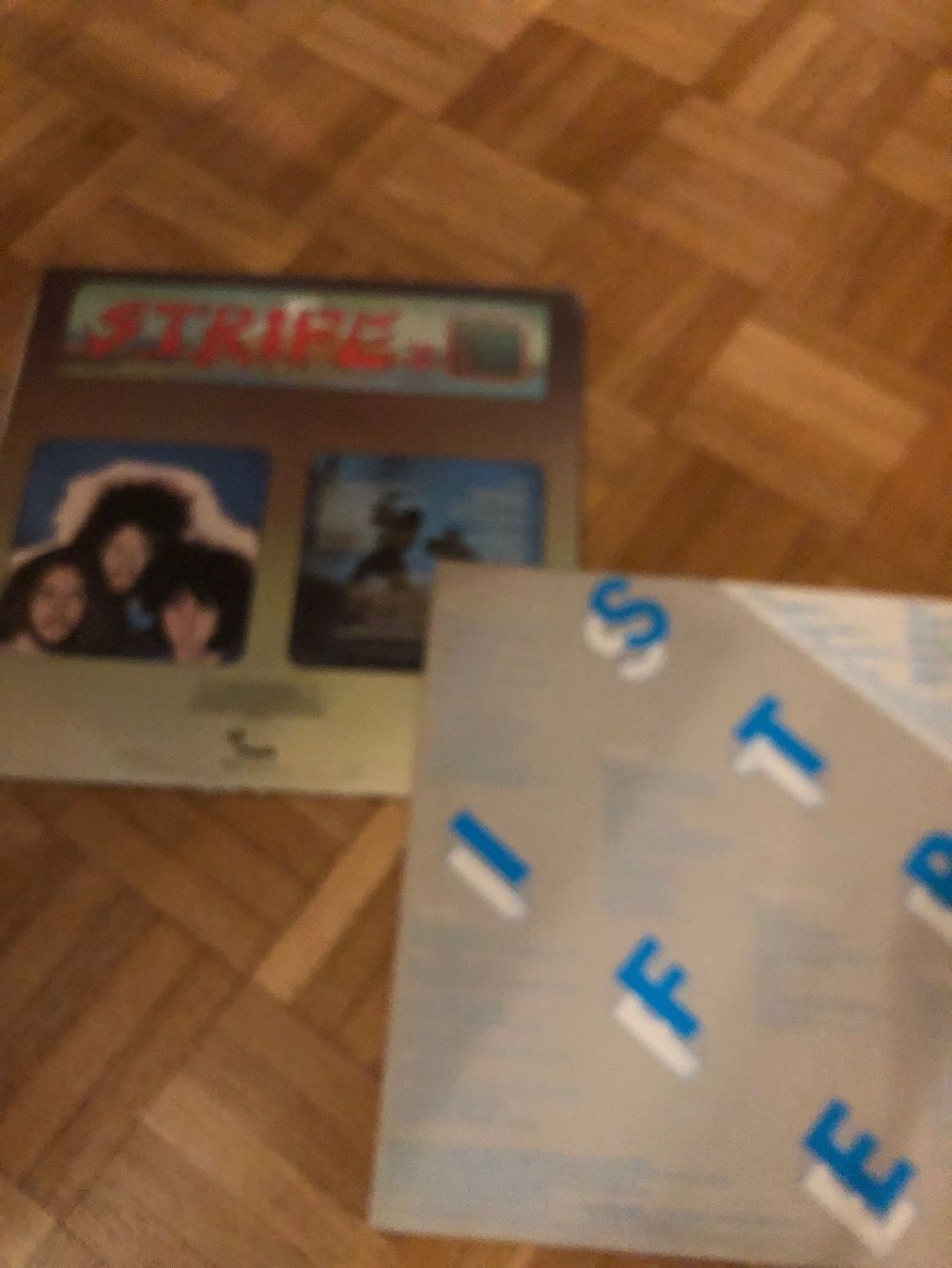 Schallplatten: Strife Rush / Back to thunder 1975-78 Uk – Gebraucht aus Zürich von manuunited 1