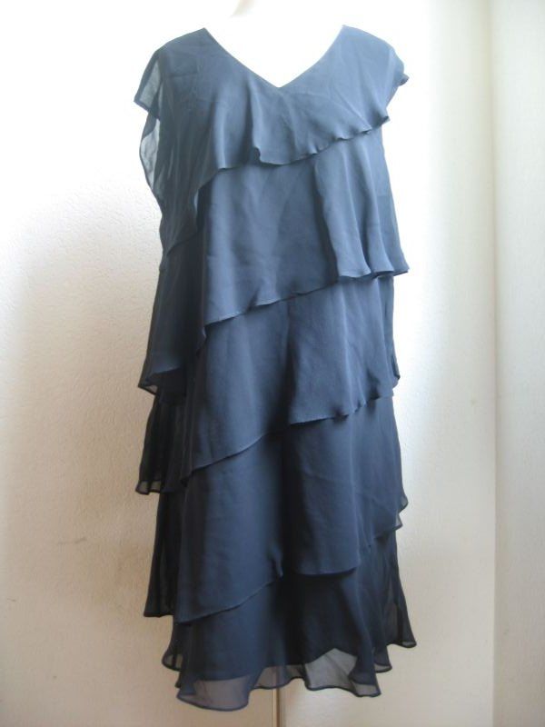 Maison 123 Vestiti: Maison 123 sublime robe en taille 38CH! – Usato da Champlan venduto da baghera12