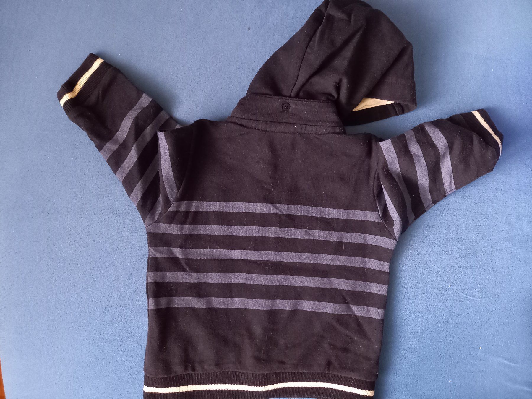 Maglioni & Felpe: Sweatjacke / Jäckchen Gr. 12Mt. / ca. 80 – Usato da Unterengstringen venduto da saraman 4