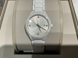 RADO TRUE Damenuhr Keramik weiss inkl. Box 
