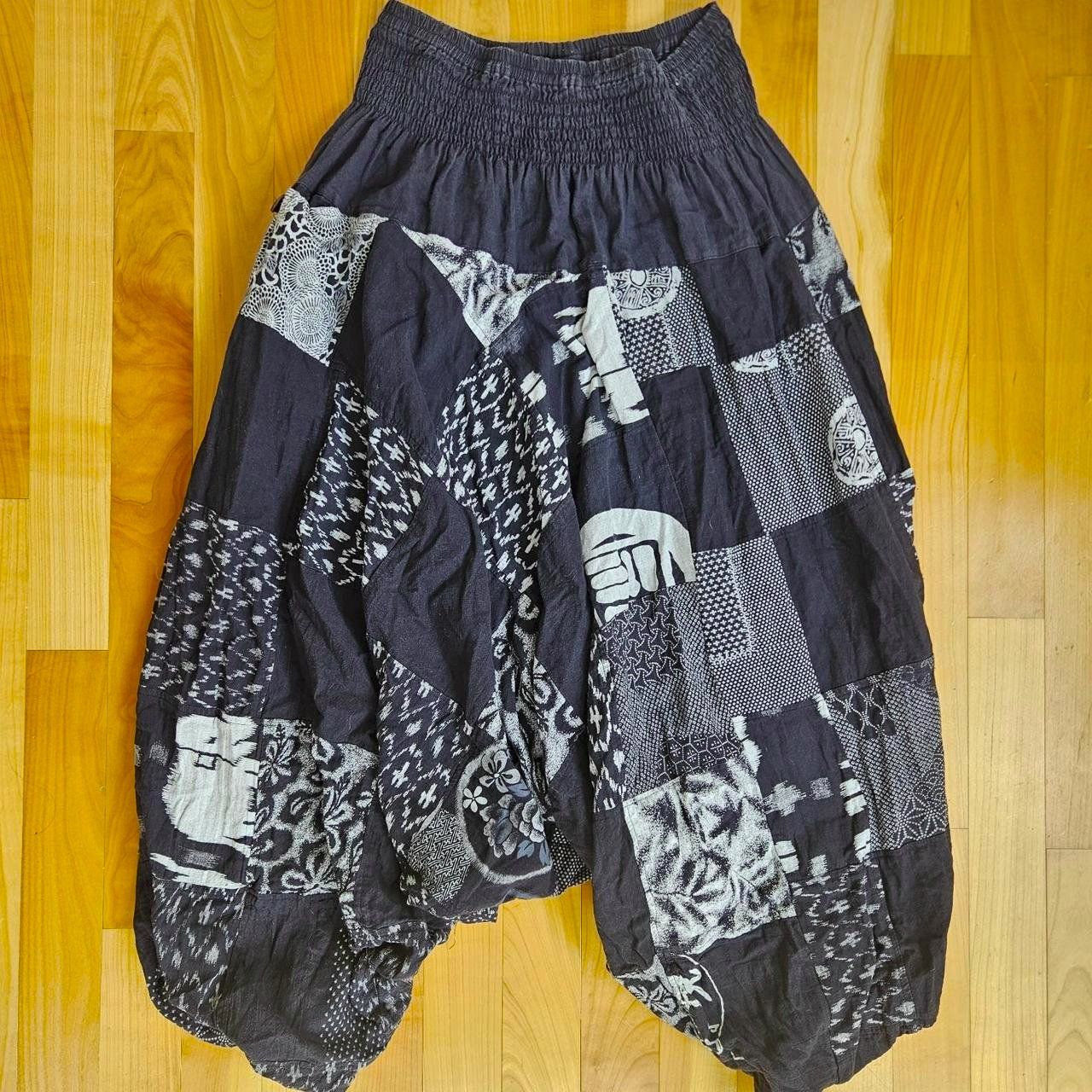 Pantaloni: Harem-Hose XL Schwarz/Weiss – Usato da Langnau am Albis venduto da Kookysprite