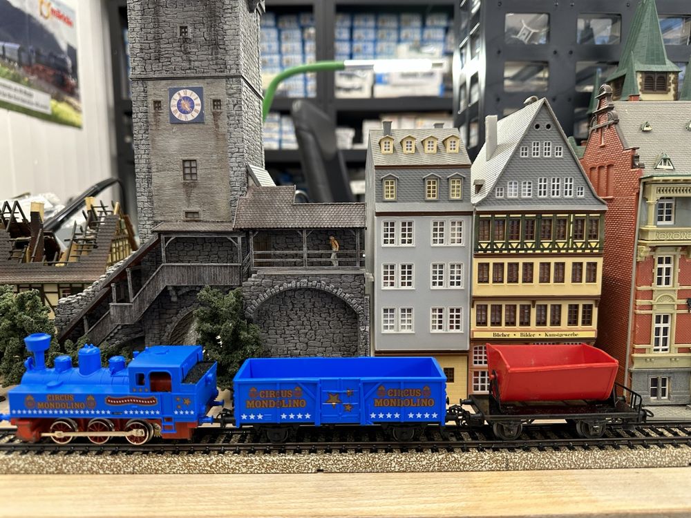 Märklin Trains électriques: Märklin Circus Mondolino Zug – D'occasion à Lupsingen par New-Haven 1