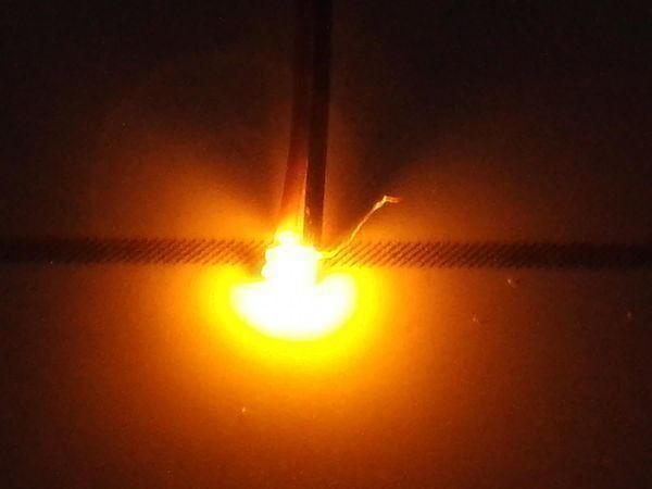 Componenti elettronici: LED SMD 0603 verkabelt, gelb – Nuovo (secondo la descrizione) da Luzern venduto da Salefactory