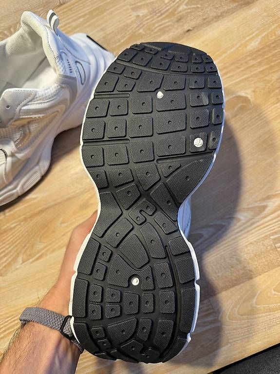 Scarpe da uomo: Sportschuhe Grösse 45 – Usato da Meilen venduto da DavideL02 2