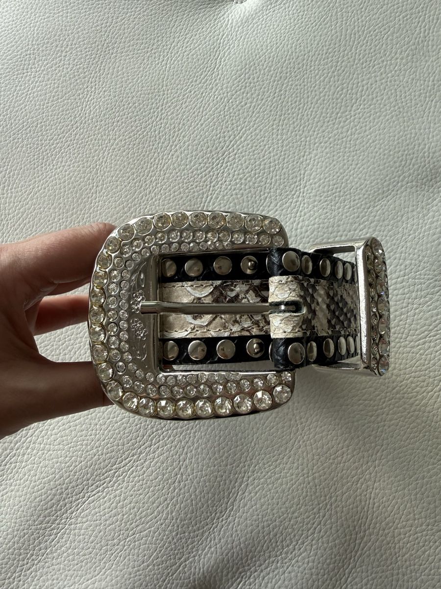 Navyboot Cinture: Navyboot ceinture python et strass taille 90 comme neuve! – Nuovo (secondo la descrizione) da Carouge GE venduto da sacha1981