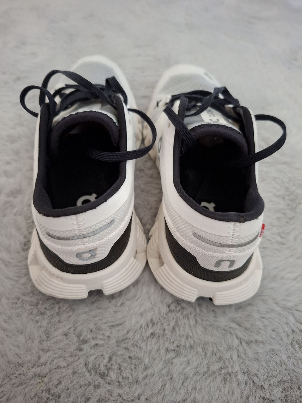 On Scarpe da donna: Chaussures de course ON Cloud, blanches, pointure 37 – Usato da Renens VD venduto da ser_j2fn 5