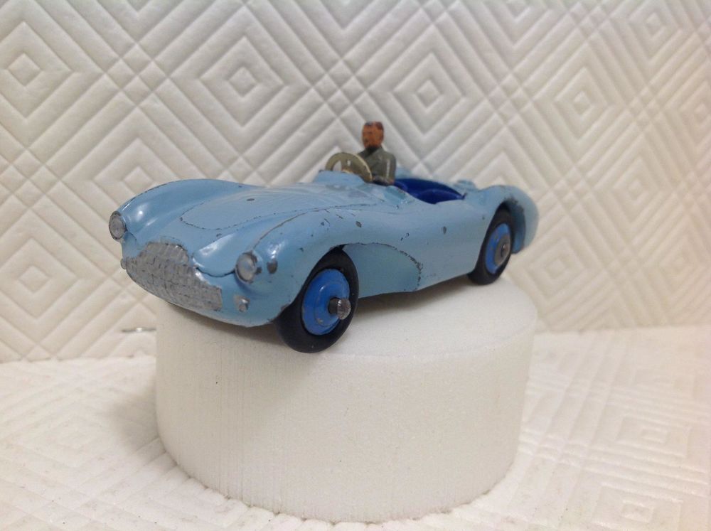 DINKY TOYS 110 ASTON MARTIN DB3 (Gebraucht) in Seuzach für CHF 35 - mit