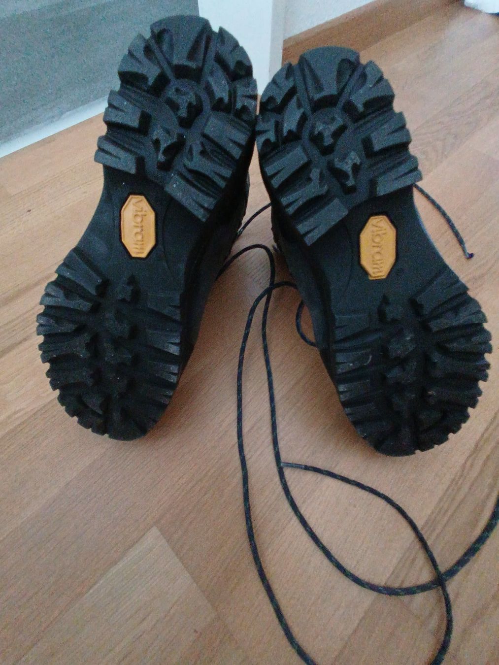 Lowa Herrenschuhe: Lowa Bergschuhe, Wanderschuhe 37.5 – Gebraucht aus Windisch von xnik3 3