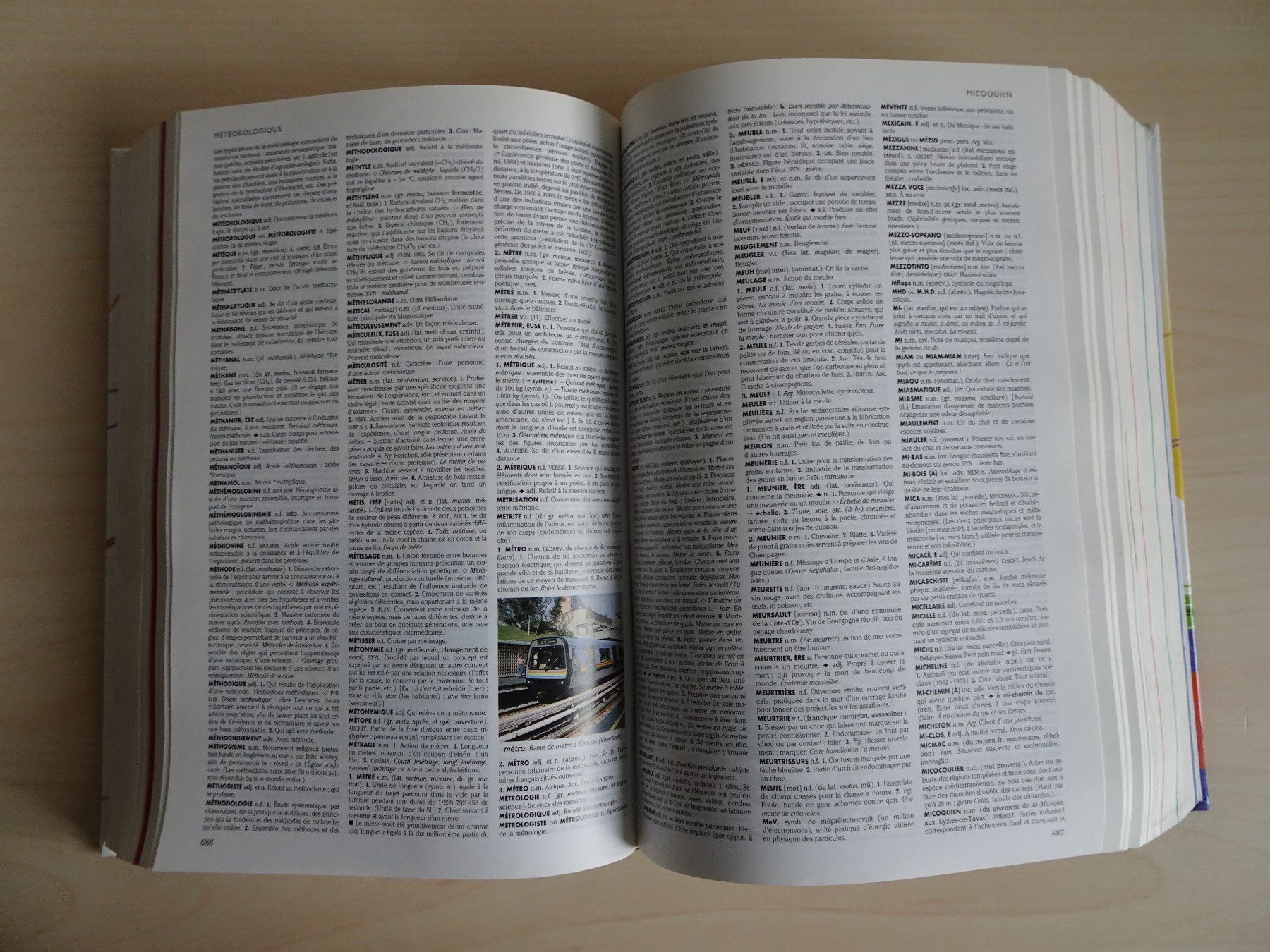 Livres: Le petit Larousse illustré 2006 – D'occasion à Confignon par Talenchant73 3