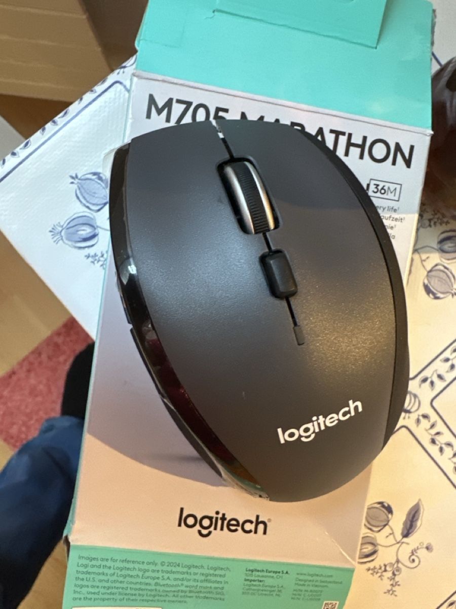 Logitech Mouse: Logitech M705 Marathon Maus schwarz neuwertig – Nuovo (secondo la descrizione) da Lotzwil venduto da Jonnybgoode 1