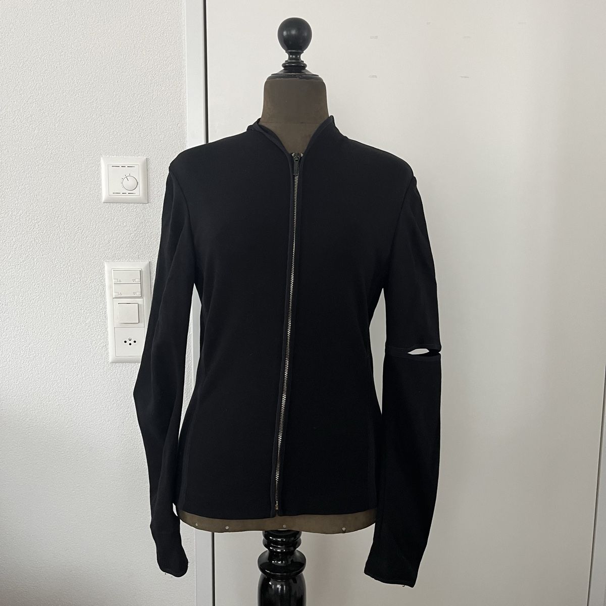 Versace Pullover & Sweatshirts: Versace Zip Up Pullover – Neu (gemäss Beschreibung) aus Zug von saskia-chiara