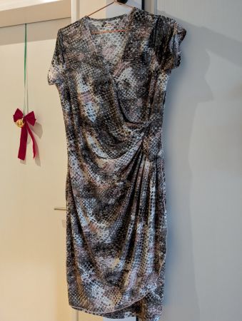 Neuwertiges Kleid Gr 40