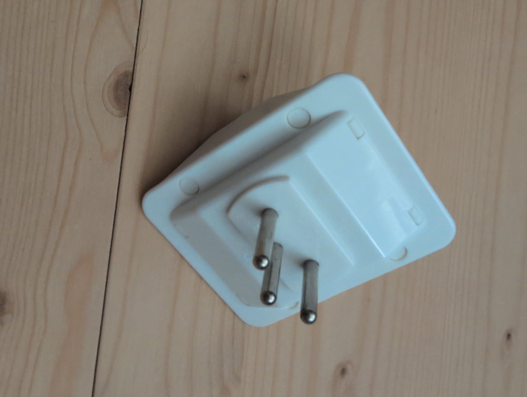 Fiches d'alim.: Mehrfachstecker 3xT12 weiss – D'occasion à Baden par lorenex 2