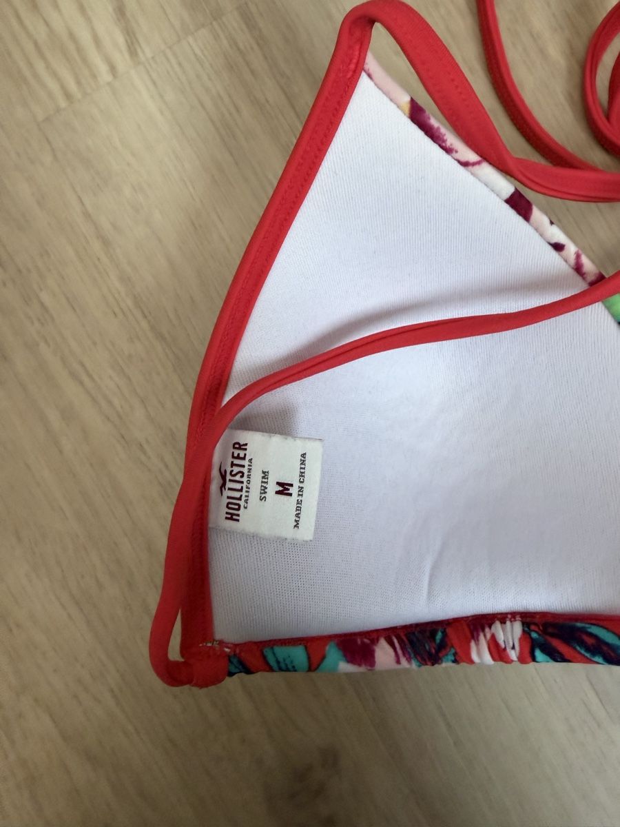 Hollister Costumi da bagno & Bikini: Bikini Top – Nuovo (secondo la descrizione) da Birmensdorf ZH venduto da Samantha_07 1