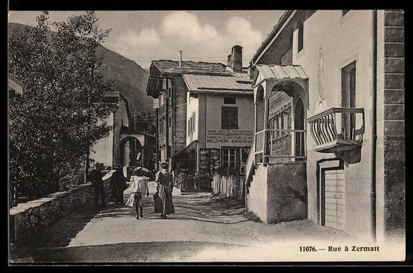 Cartoline postali: AK Zermatt, Rue à Zermatt – Usato da Berlin venduto da bartko-reher