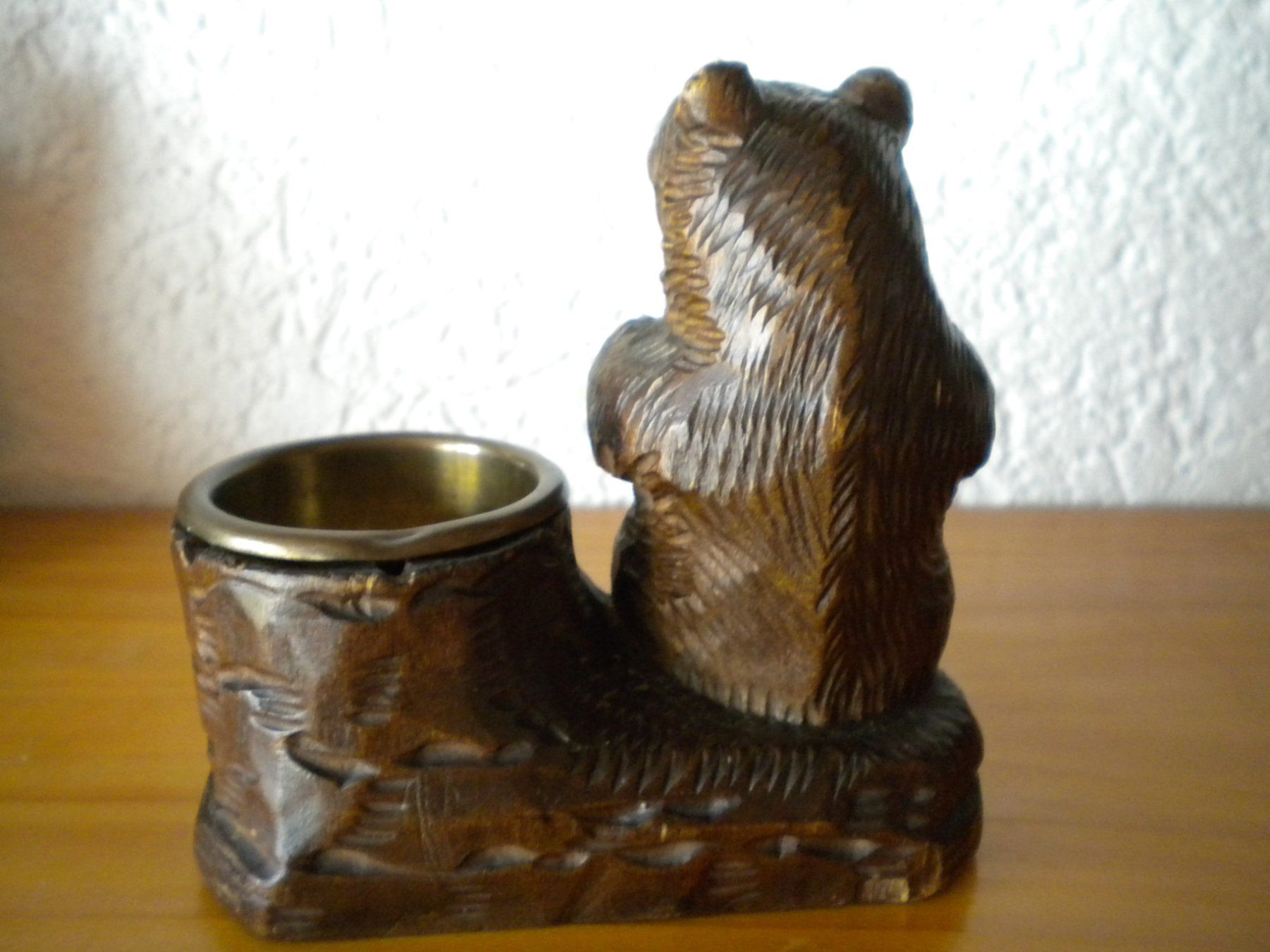 Figuren: Brienzer Bär als Aschenbecher Handgeschnitzt – Gebraucht aus Bad Zurzach von sudussli 1