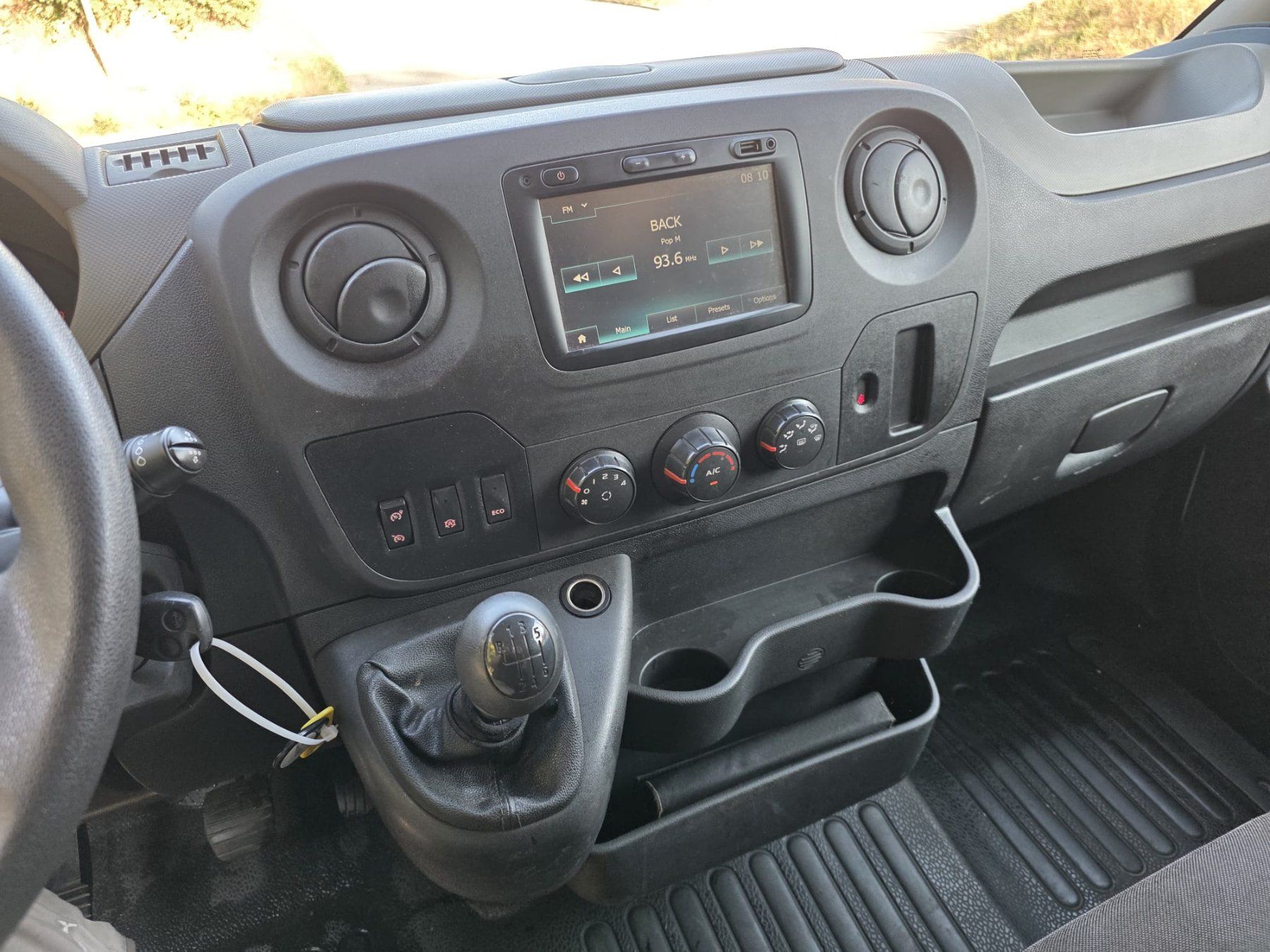 Renault Véhicules utilitaires: Renault Master T35 dCi170 L3H2 – D'occasion à Frenkendorf par homar63 6