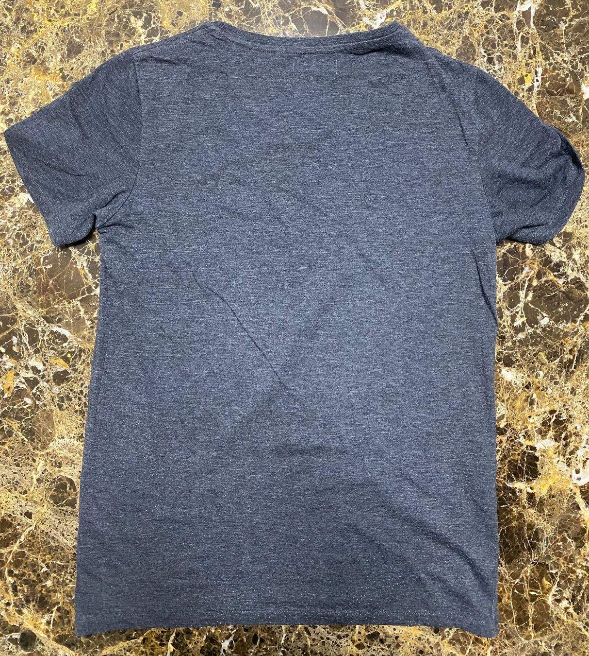 T-Shirts: Parker T-Shirt in Grau – Gebraucht aus Zürich von kavebe 2
