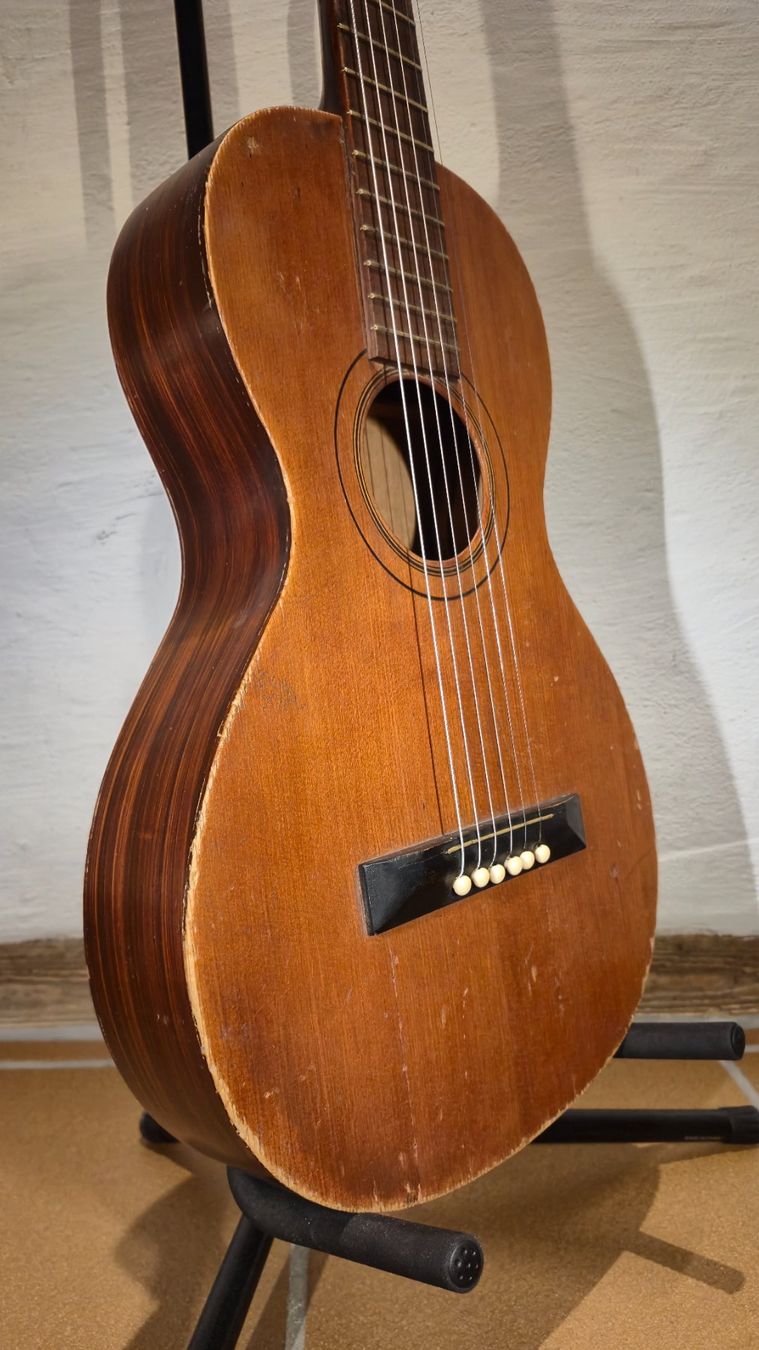 Strumenti musicali: Antike Parlor Gitarre Levin Model 3 1911 – Usato da Winterthur venduto da NorrSydGuitars 5
