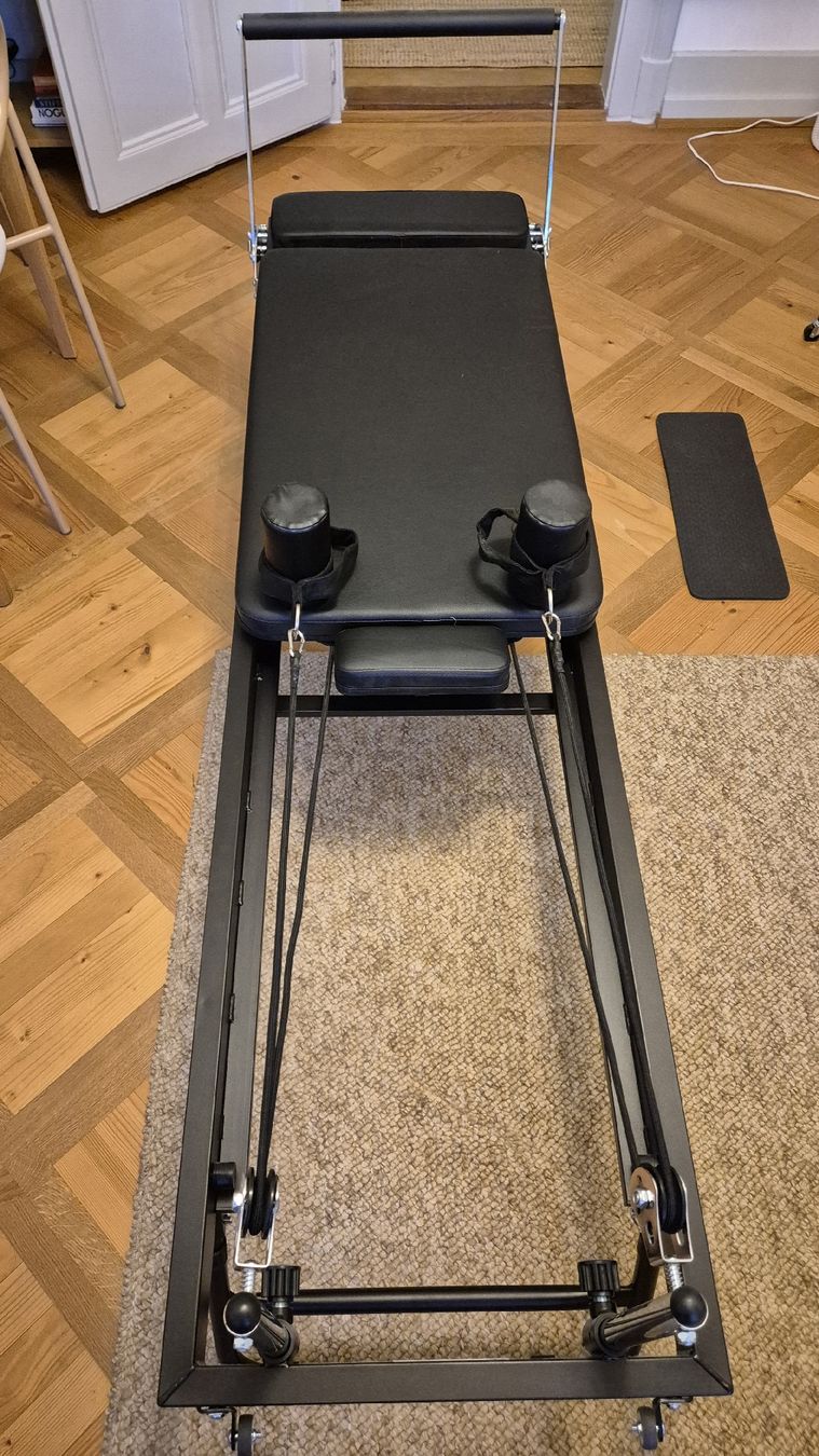 Aldi Hometrainer: Faltbarer Reformer Pilates – Nuovo (secondo la descrizione) da Bern venduto da cy_ro