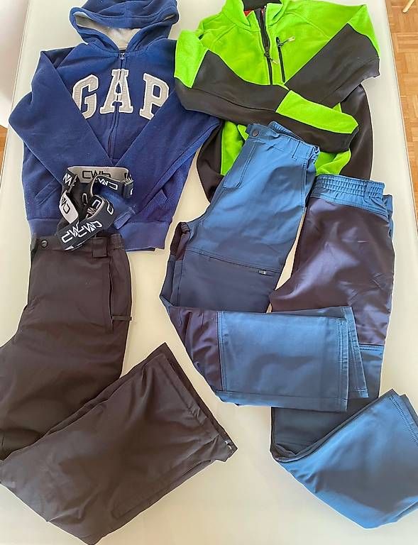 Lotti & Set di vestiti: Riesiges Kleiderpaket Gr. 164/170 – Usato da Lufingen venduto da mar_v5lj 2