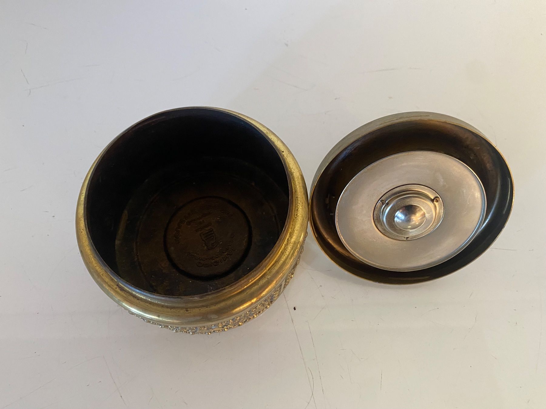 Portacenere: Original Roulette Aschenbecher Messing Schleuderascher – Usato da Küssnacht am Rigi venduto da Brockenhaus-Rigi 5