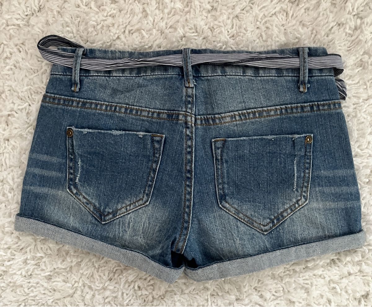 Jeans: Damen Jeans-Shorts in Light Wash – Neuf avec emballage d'origine à Derendingen par linux09 2