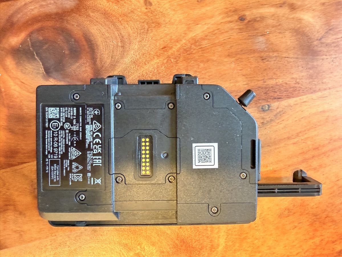 Staffe: BMW MOTORRAD CONNECTED RIDE CRADLE – Usato da Turgi venduto da chboyy 2