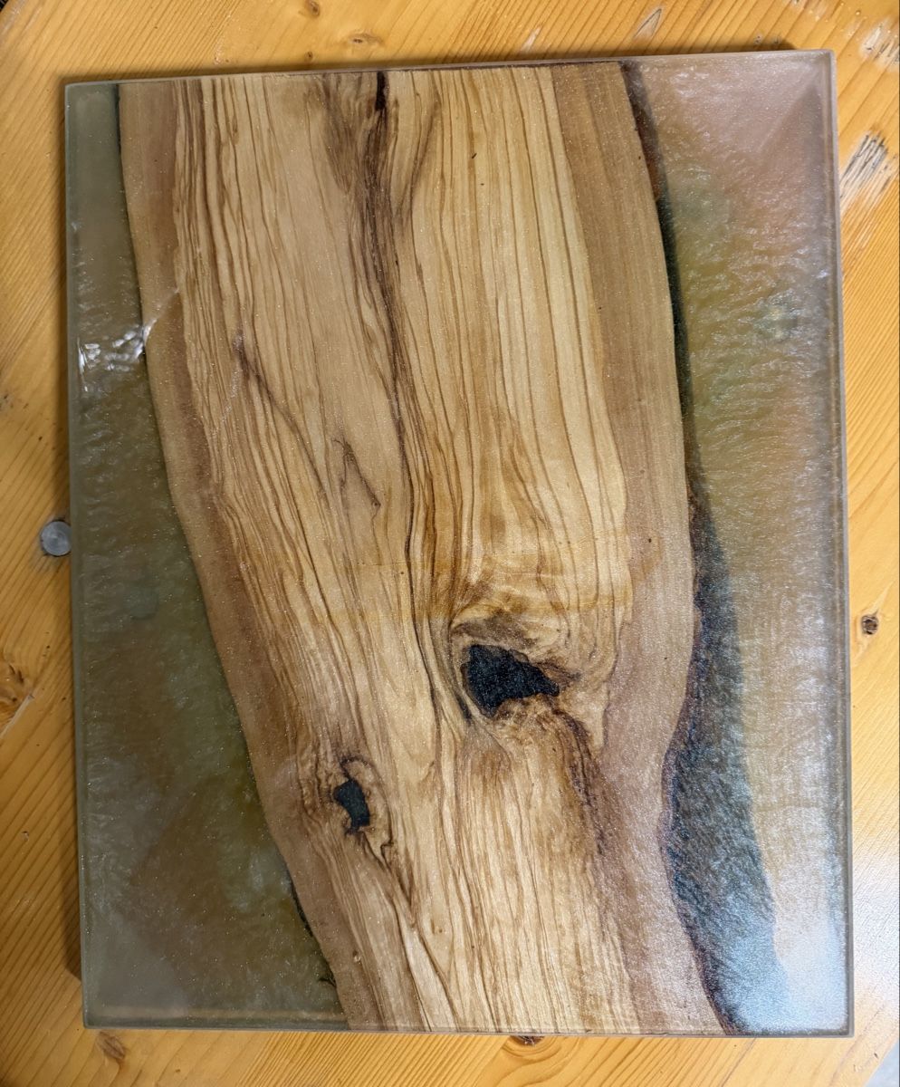 Holzartikel: Olivenholz Epoxid Harz Brett – Neu (gemäss Beschreibung) aus Ellikon a d Thur von hoc_mds8