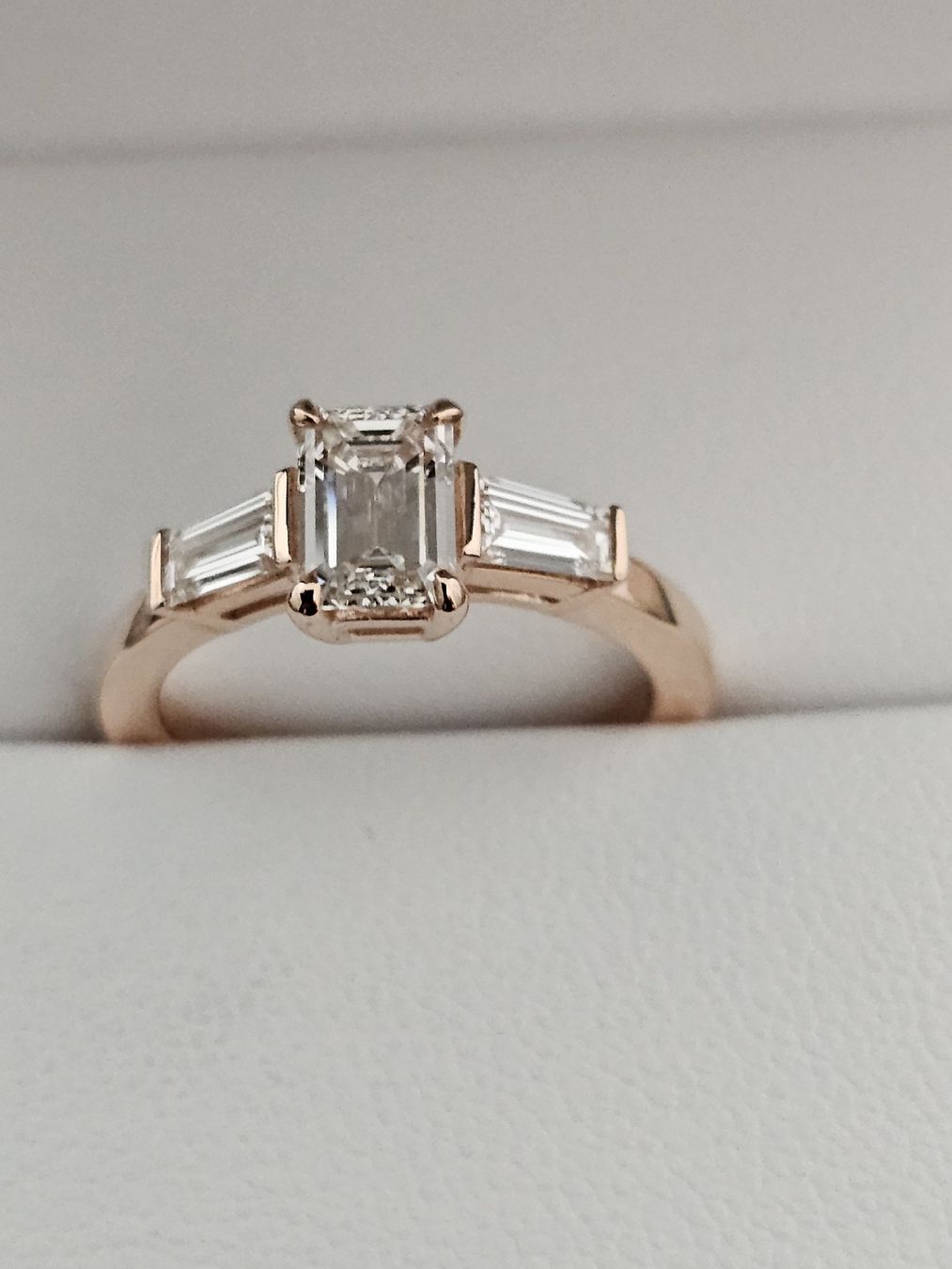 Ringe: bague sertie des diamants de taille – Neu und originalverpackt aus La Chaux-de-Fonds von gpm_2tym 2