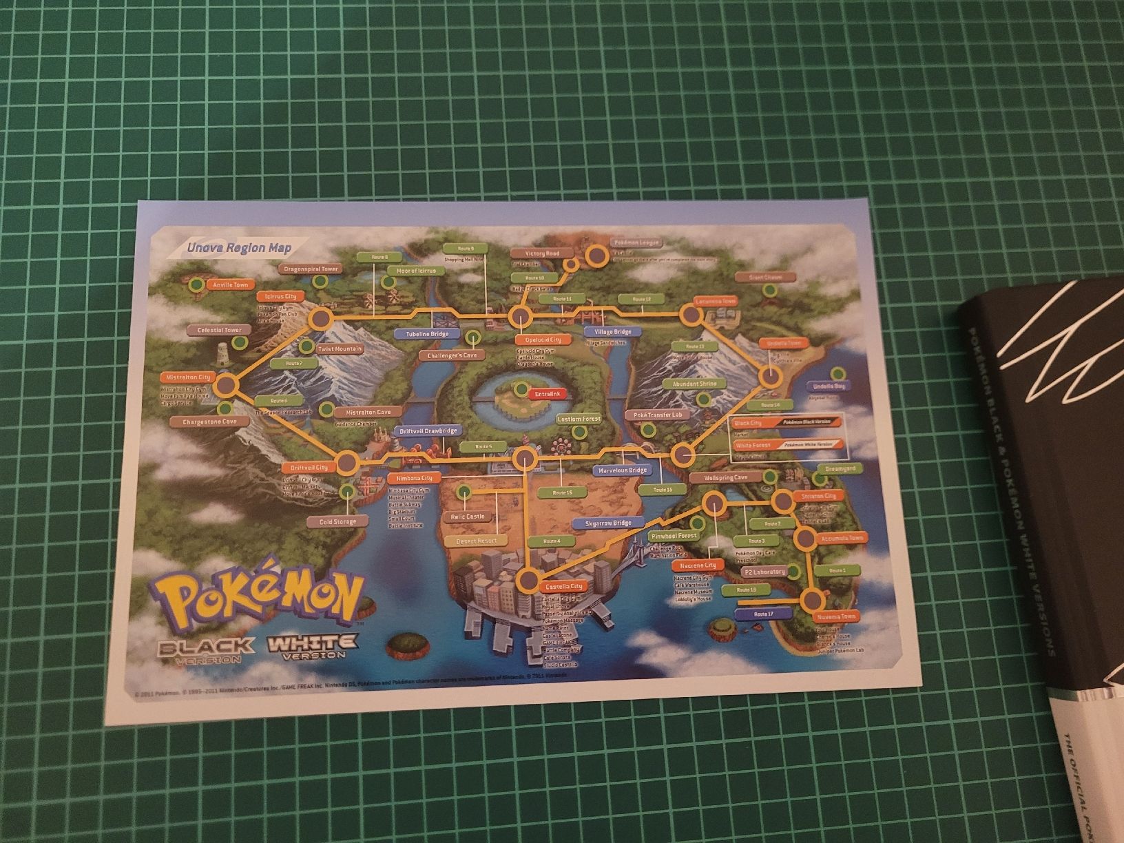 Libri: Pokemon Black and White guidebooks, map and inserts! – Usato da Meyrin venduto da Retro-GZ 4